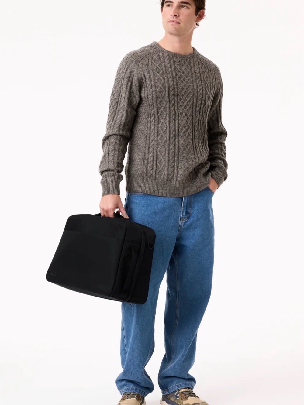 BEIS The Ultimate Travel Duffle 
in Black NWT